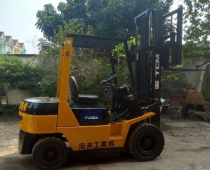 Kinh Nghiệm Mua Xe Nâng TCM 1.5 Tấn Giá Rẻ Chất Lượng Tốt Nhất