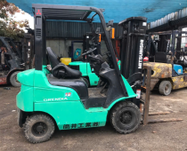 Cách Sạc Pin Xe Nâng Điện Chuẩn Kỹ Thuật Và Những Sai Lầm Cần Tránh