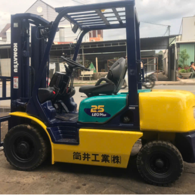 Xe Nâng Komatsu 2 Tấn 5