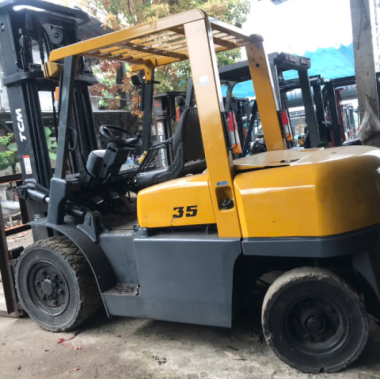 Xe nâng TCM 3 Tấn 5