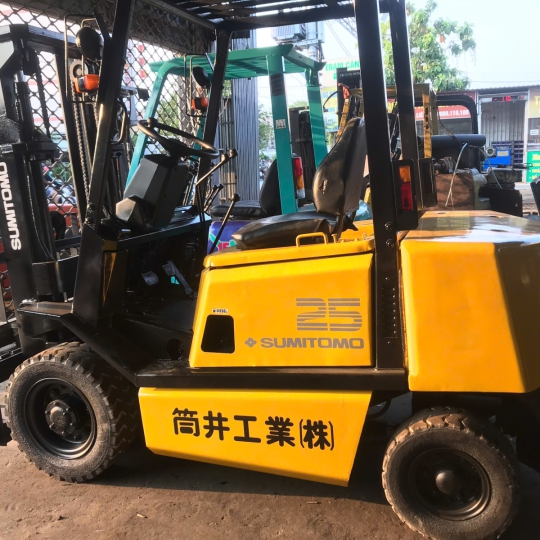 Xe nâng hiệu Sumitomo