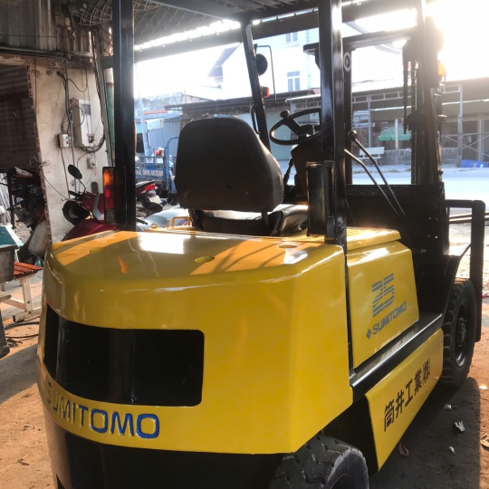 Xe nâng hiệu Sumitomo