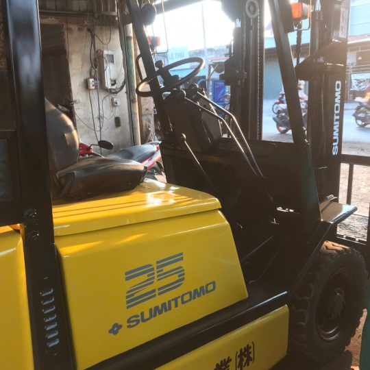 Xe nâng hiệu Sumitomo
