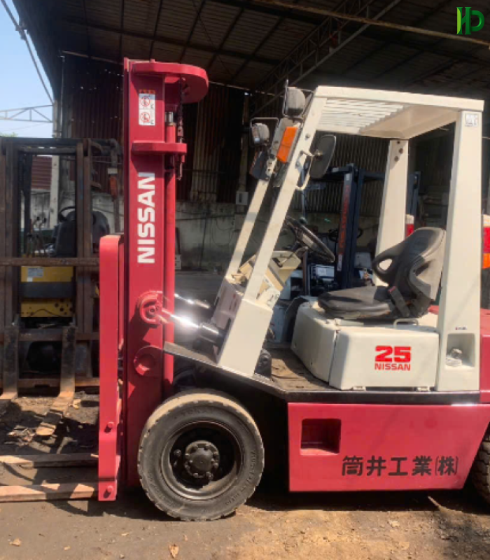 Xe Nâng Nissan 2 tấn 5