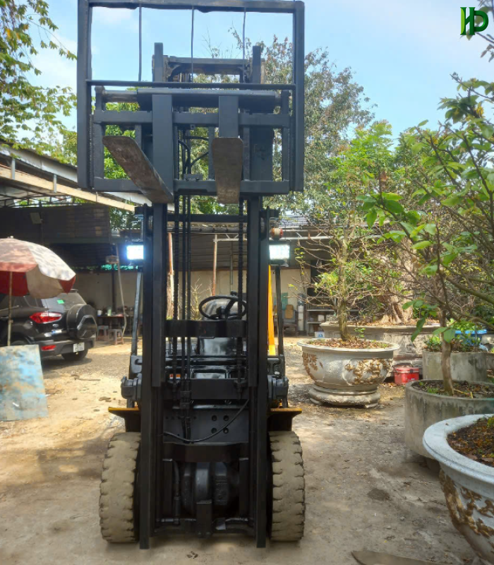 Xe Nâng TCM 2 Tấn 5-3 Mét