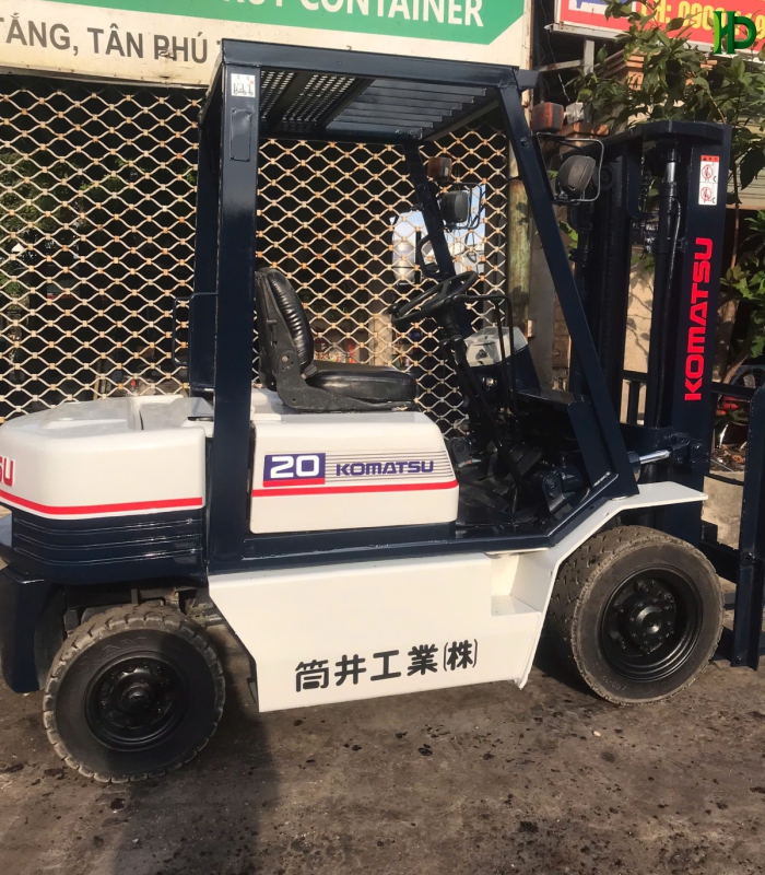 Xe nâng hiệu Komatsu