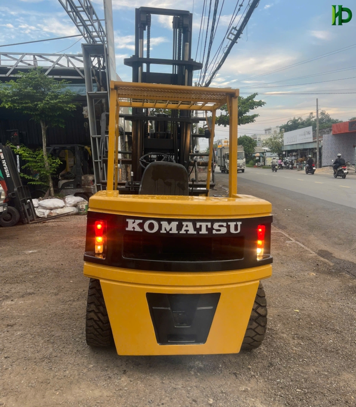 Xe Nâng Komatsu 3.5 Tấn