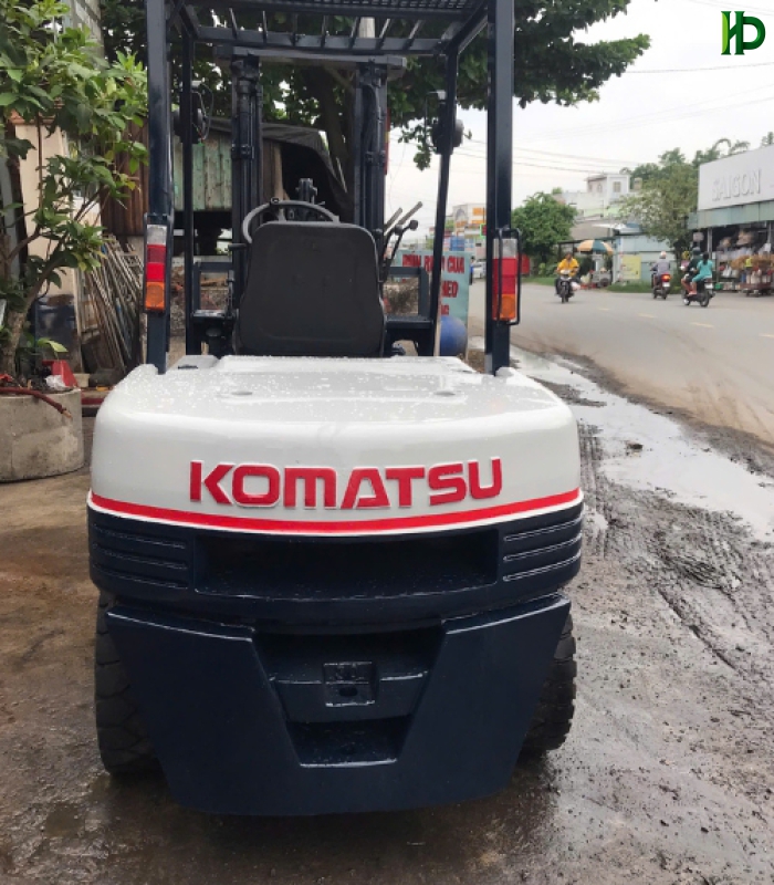 Xe nâng hiệu Komatsu