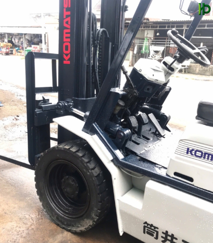 Xe nâng hiệu Komatsu