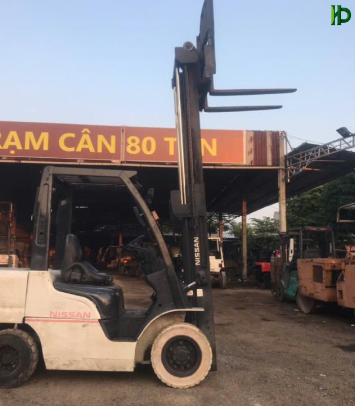 Xe nâng Nissan 2 tấn 5