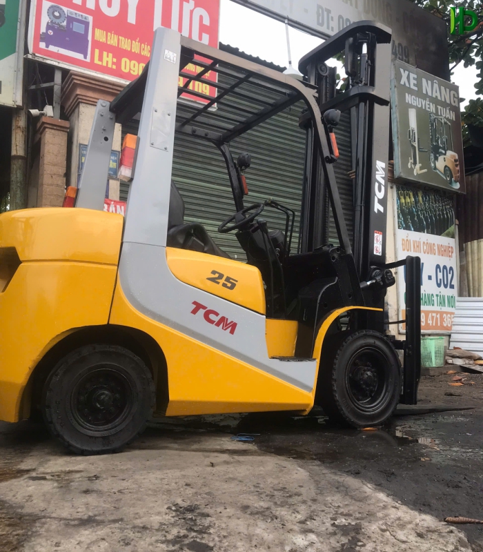 Xe nâng hiệu TCM Trọng Tải 2 Tấn 5